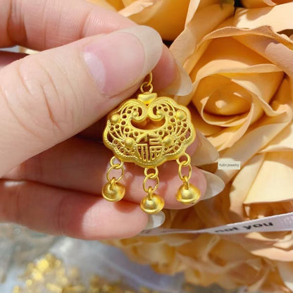 Gold Compass Necklace | Women’s Luxury Pendant & Sweater Chain