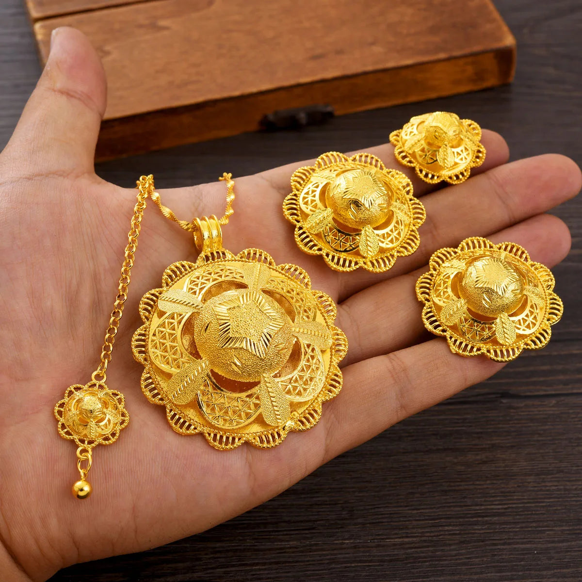 Luxury 4-Piece Habesha Jewelry Set | Golden Star Pattern Bridal Gift