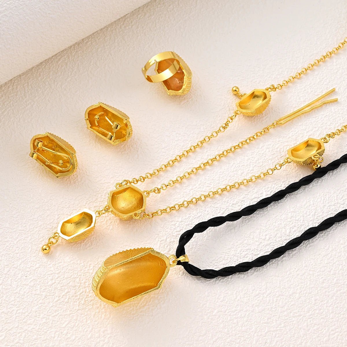 Ethiopian & Eritrean Jewelry | Necklaces, Earrings, Rings & Headchain - EthGebya
